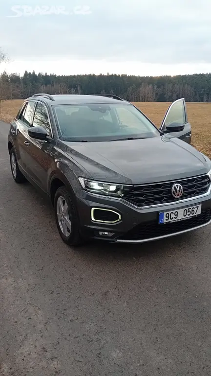 Volkswagen T-roc 1.6 parkovaci kamera